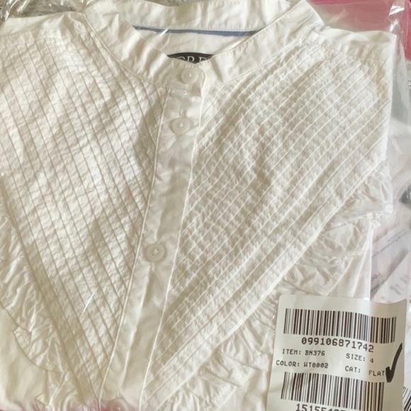 New J Crew Ruffle-trim cotton poplin button-up
Item BN376 - Picture 2 of 2